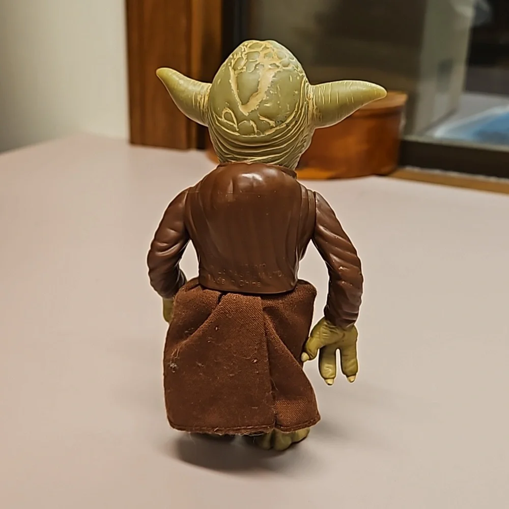 Yoda Star Wars figures 2001 Lucasfilm